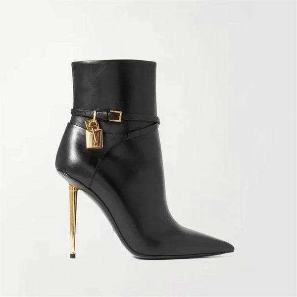 Valeria Boot